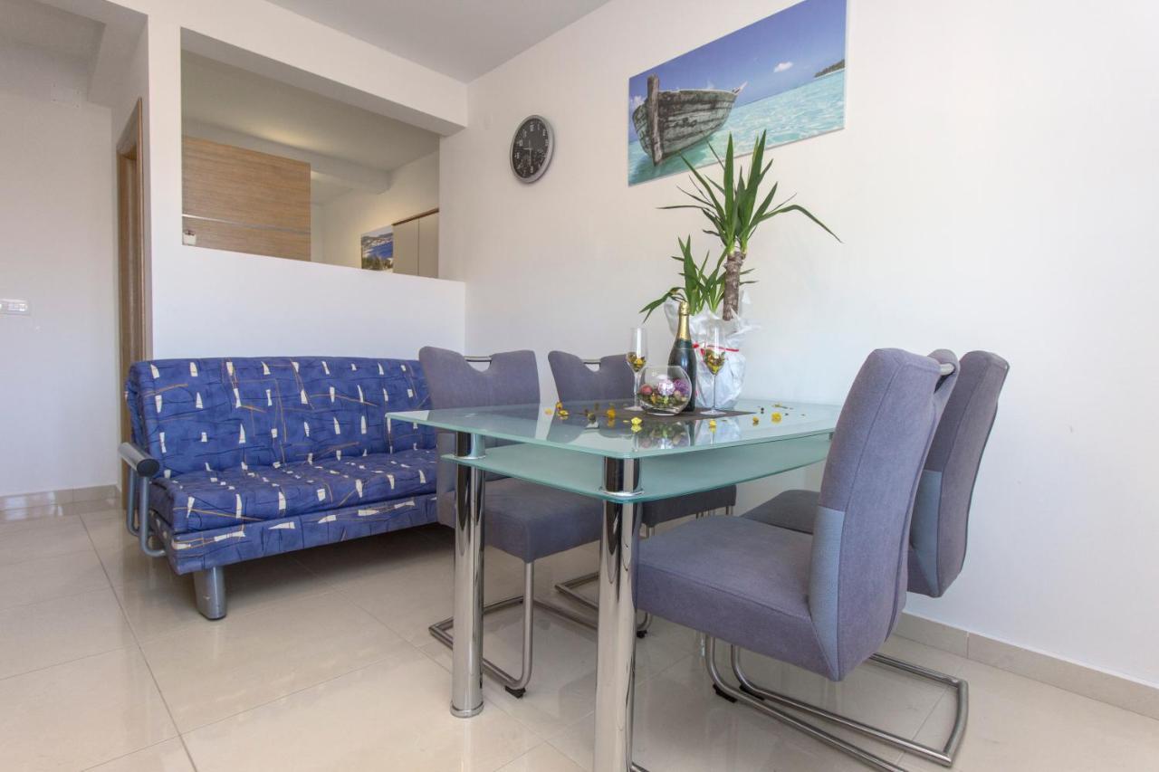 Apartmani Malis Ražanj Eksteriør billede