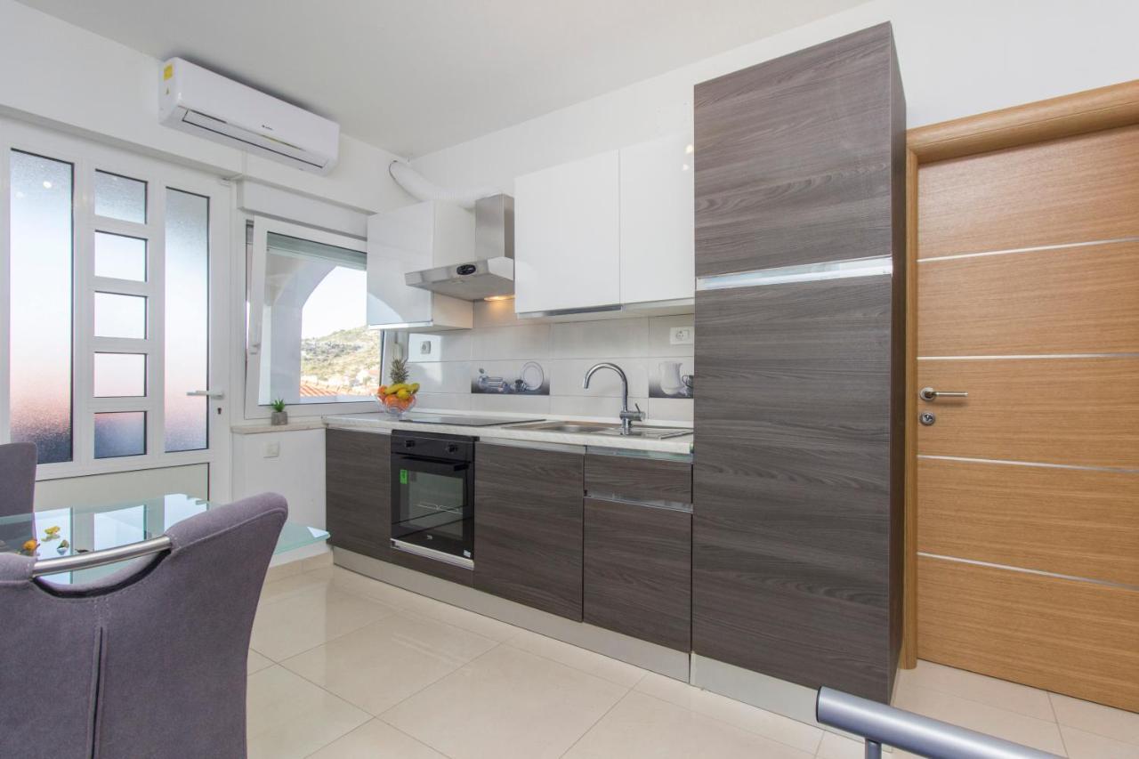 Apartmani Malis Ražanj Eksteriør billede